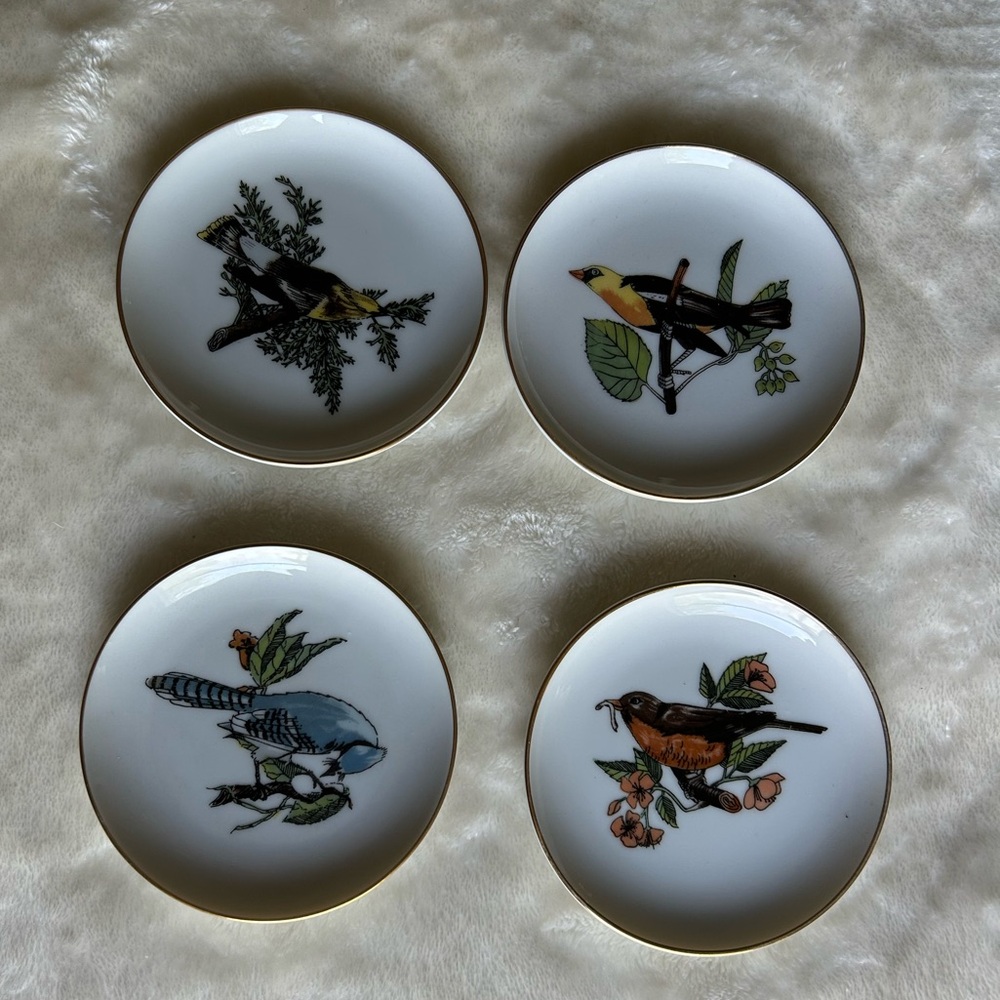 Set 4 Bird Gold Trim Vintage Mini Plates
Saucer Trinket Fitz Floyd Neiman
Marcus